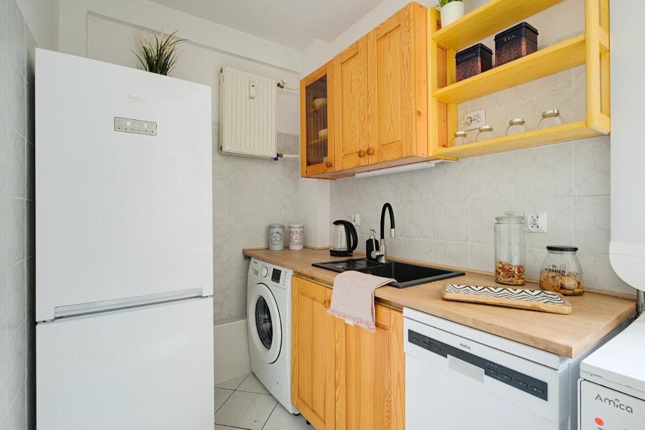 2 Bedroom Apt In Heart Of Warsaw Zgoda 9 Tv70 Luaran gambar